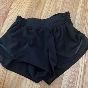 Lululemon low rise 2.5 hotty hots size 4 Black